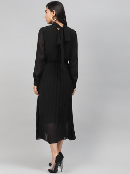 Women's Black Neck Tie-Up Pleated Dress
