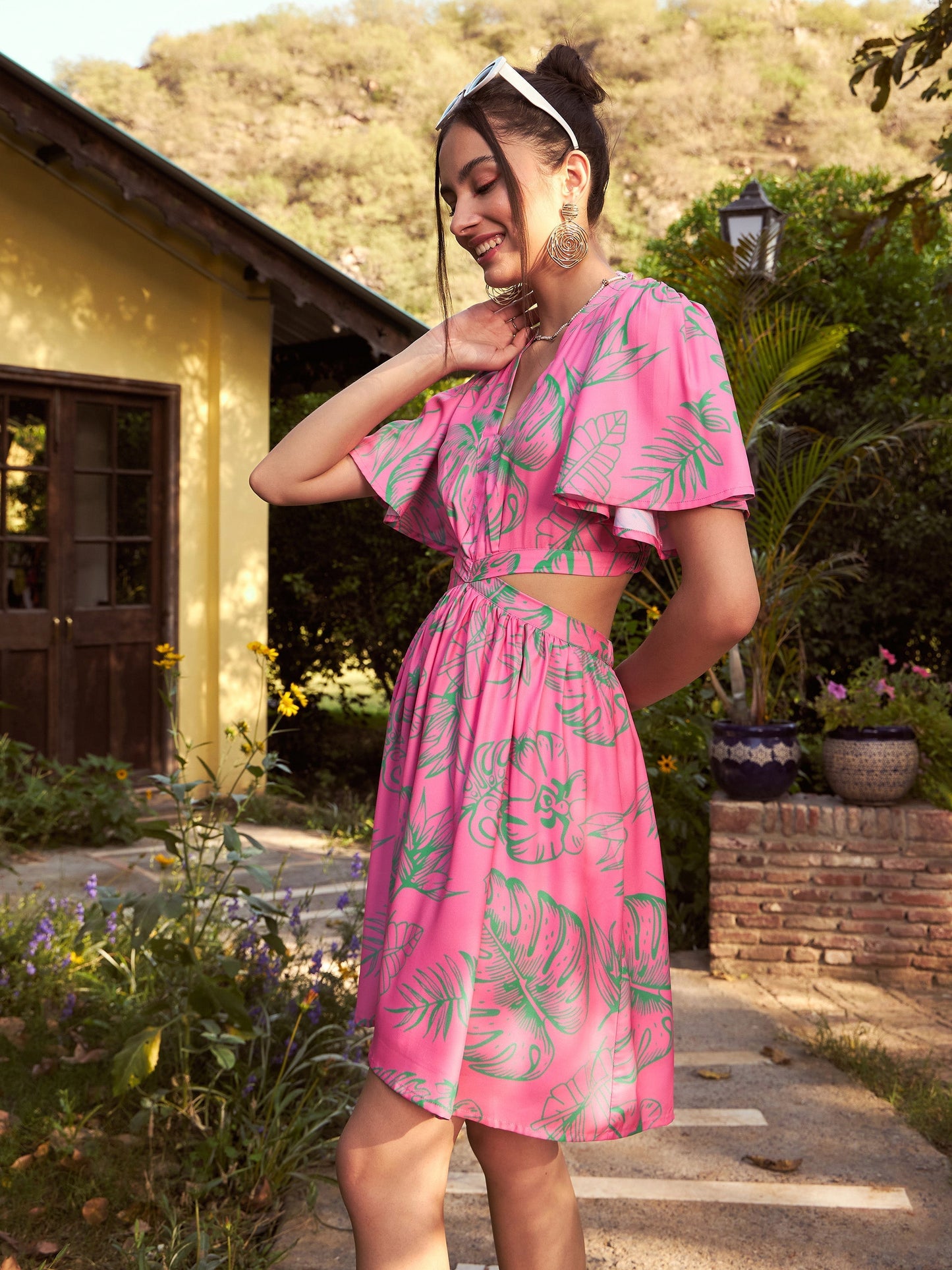 Women's Pink Floral Waist Cut Out Short Skater Dress