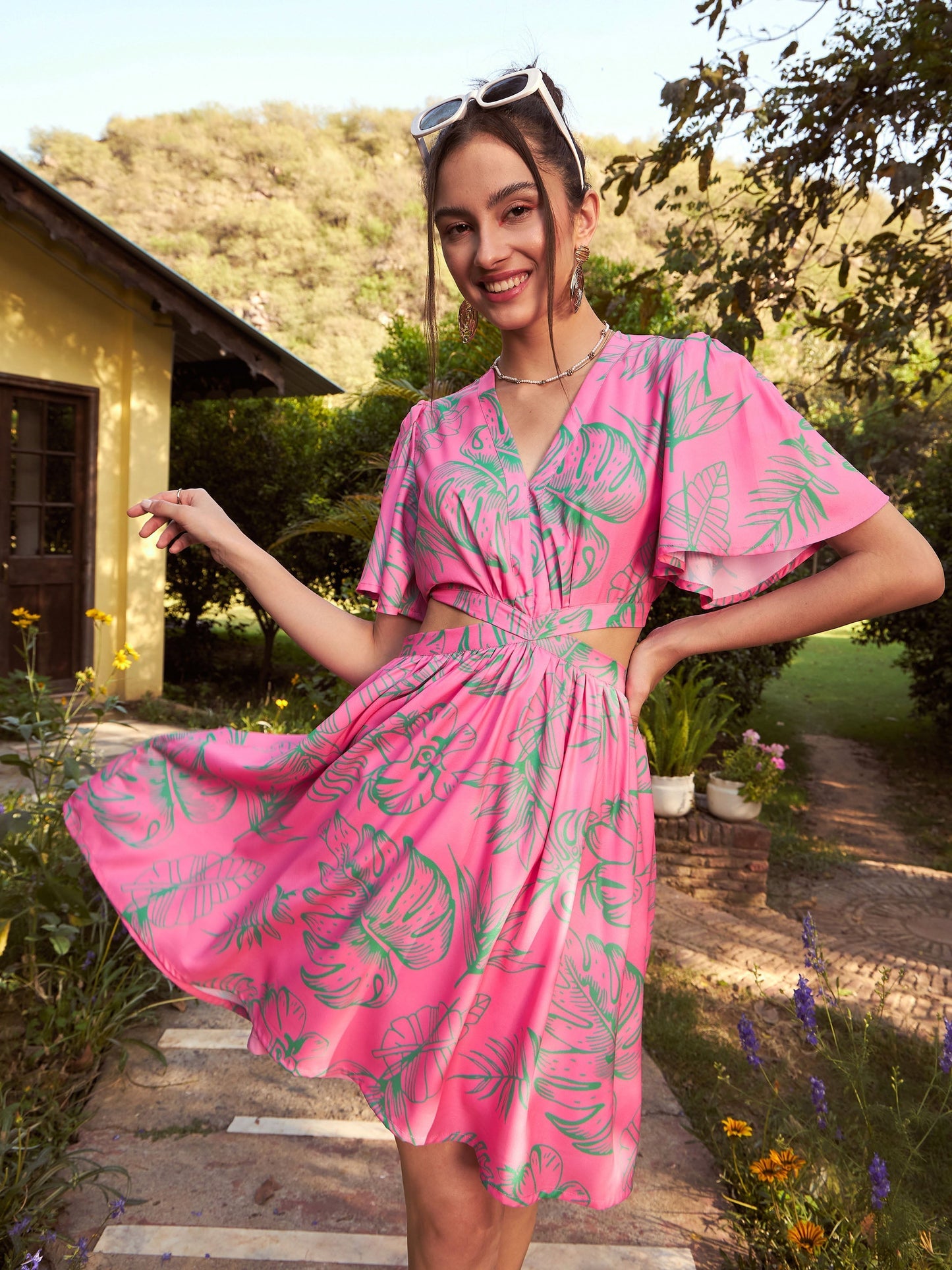 Women's Pink Floral Waist Cut Out Short Skater Dress