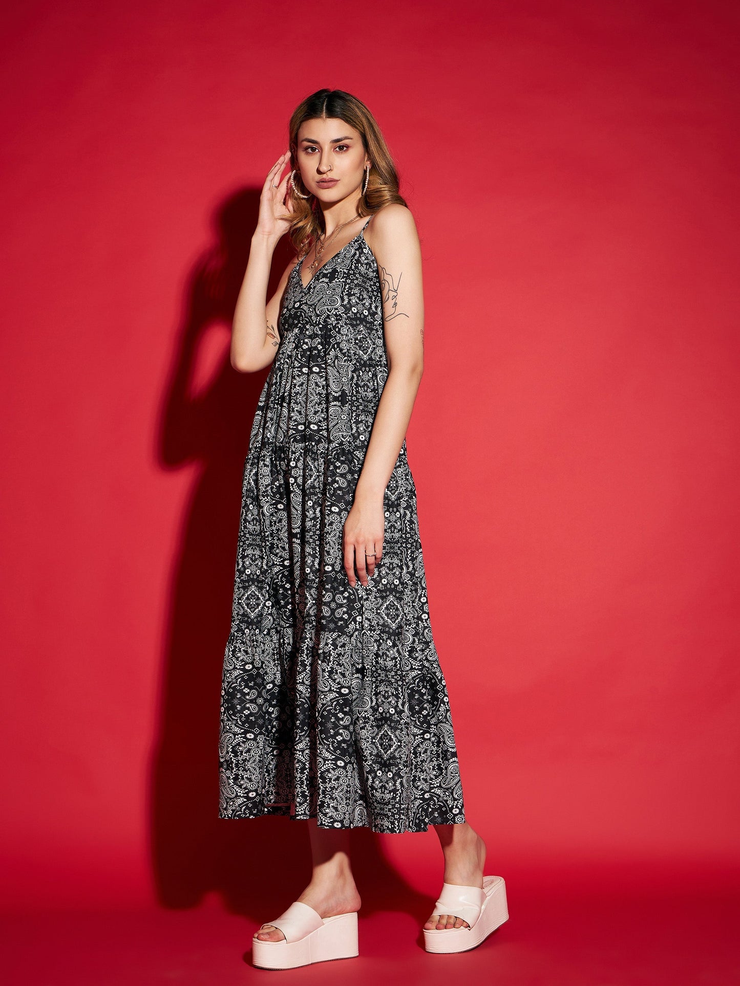 Women's Black Floral Strappy Tiered Maxi Dress