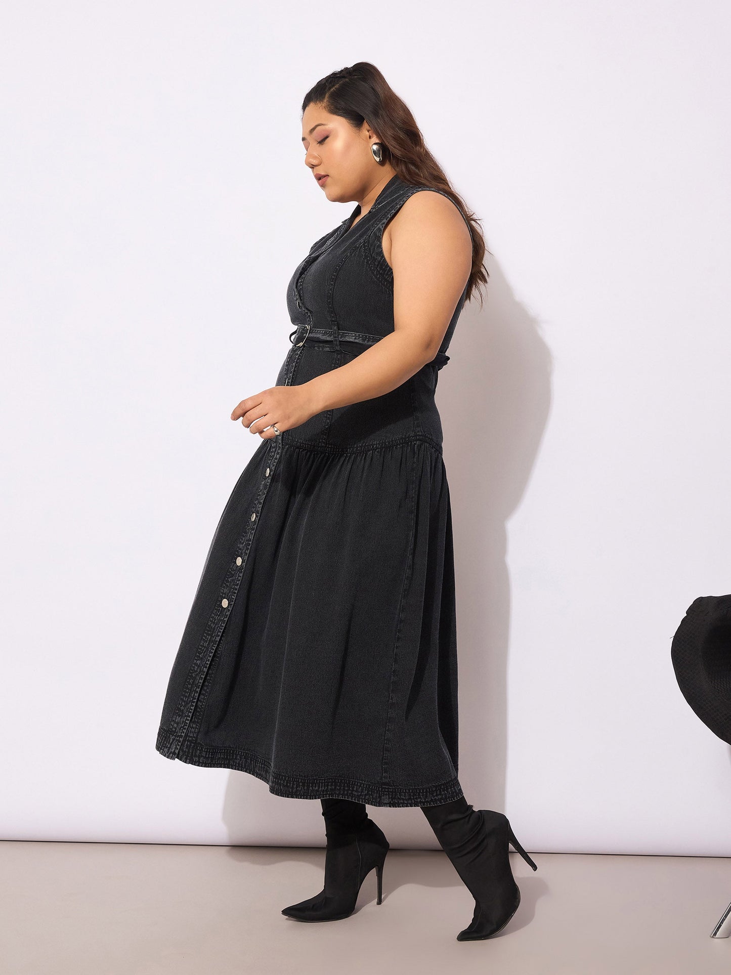 Women's Black Tencel Front Open Sleeveless Flared Dre