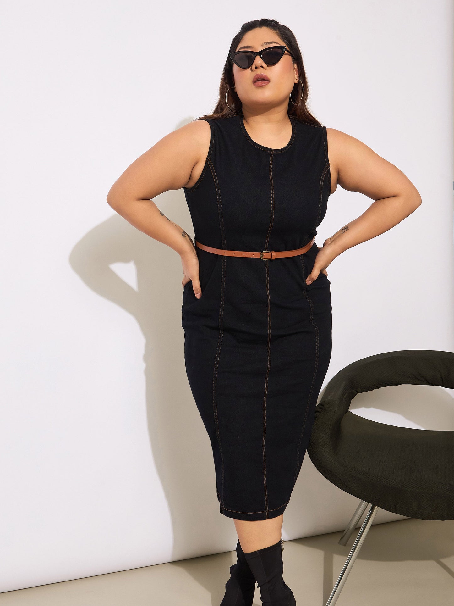 Women's Black Denim Sleeveless Belted Bodycon Dre