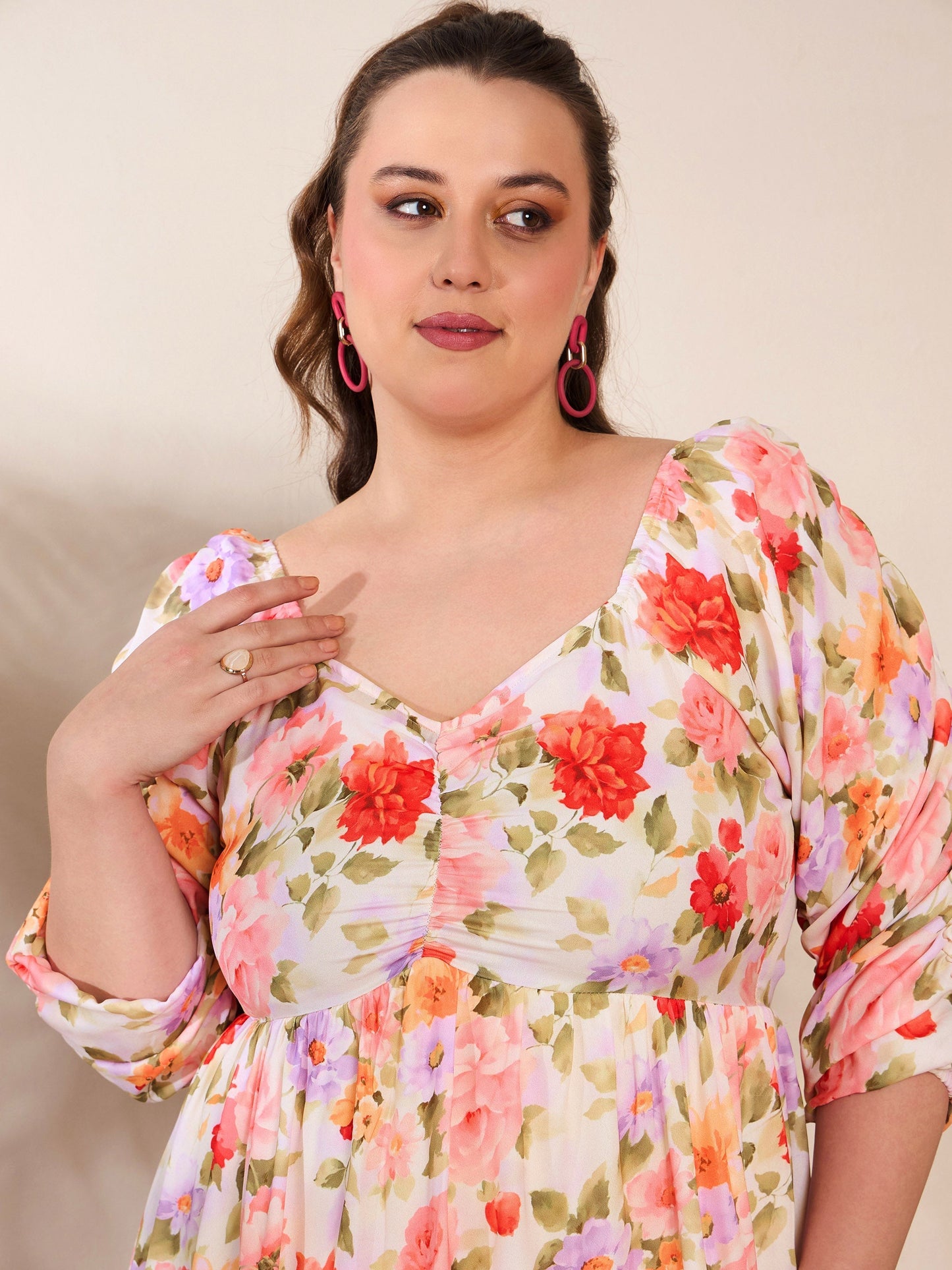 Women's Beige Floral Rouching Sleeves Midi Dre