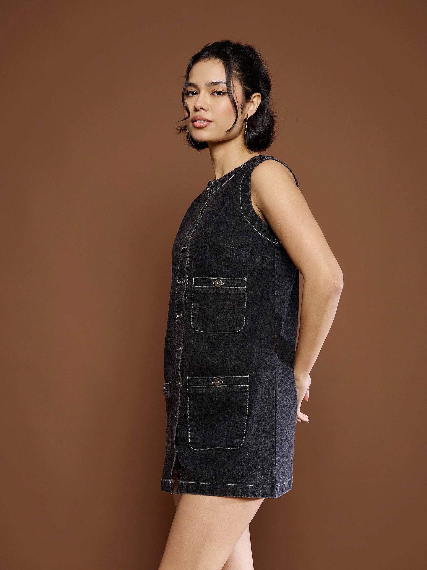 Women's Black Washed Front Pocket Short Dre