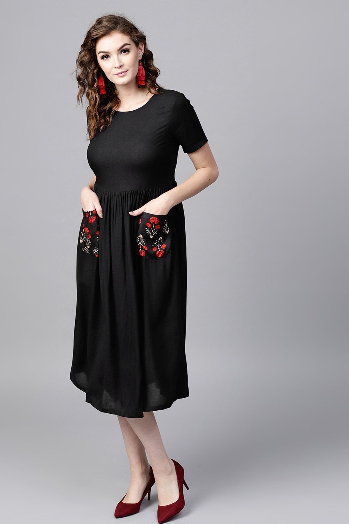 Women's Black Ethnic Dress With Printed Pockets