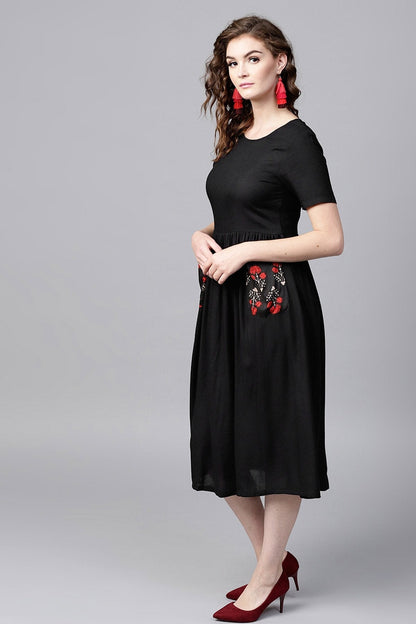 Women's Black Ethnic Dress With Printed Pockets