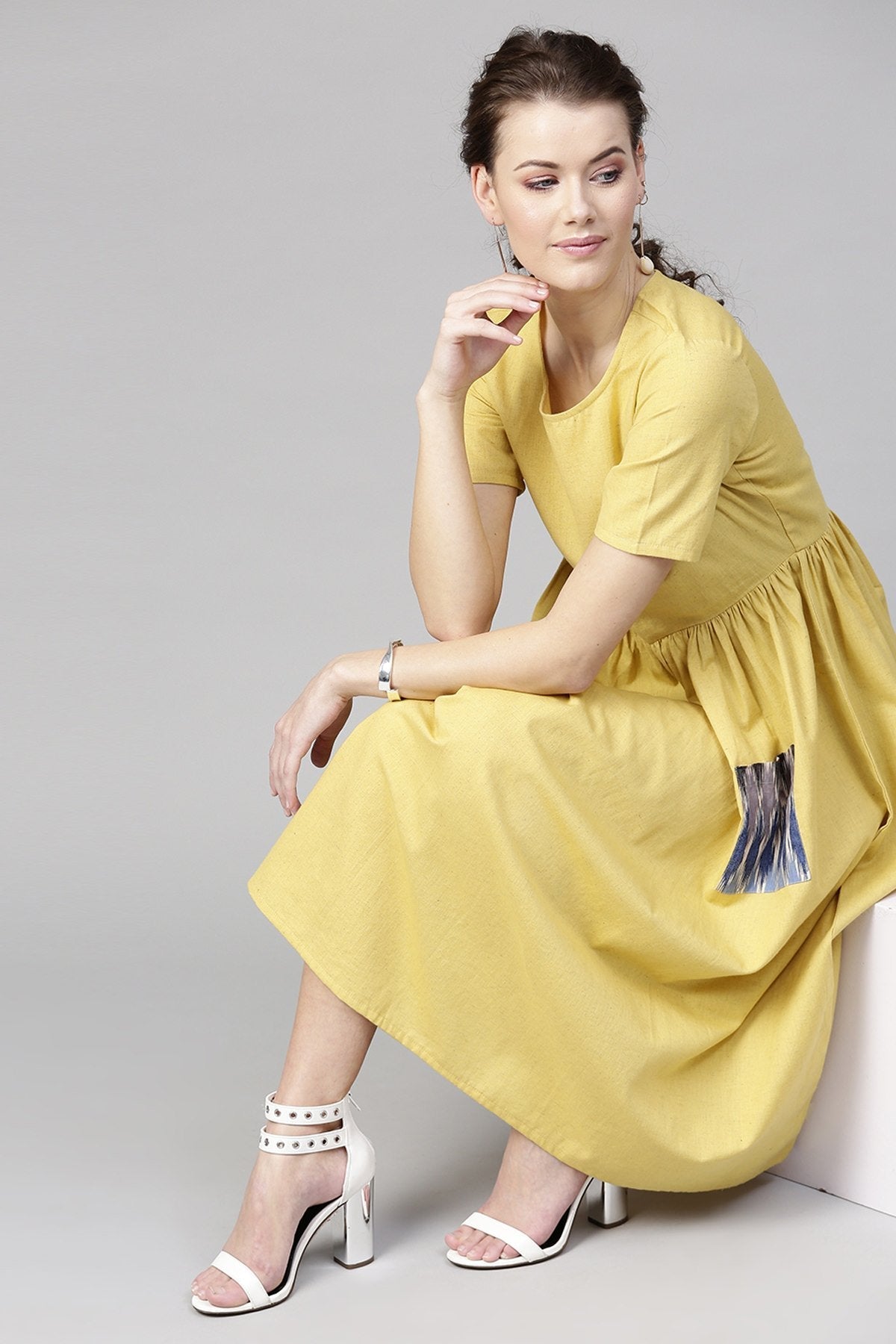 Women's Pale Yellow Pocket Dress