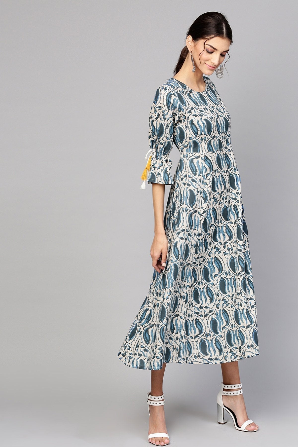 Women's Indigo Paisley Tie-Up Sleeve Dress