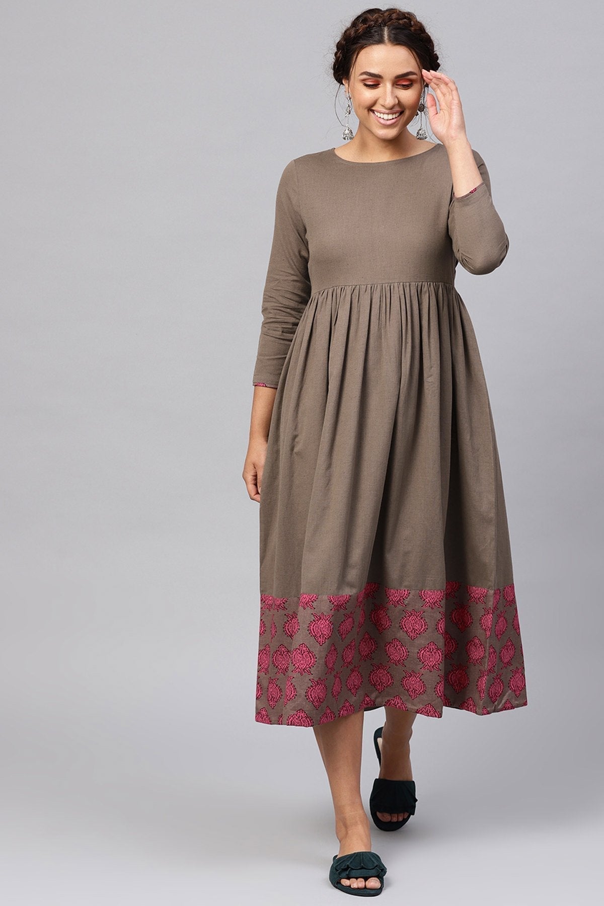 Women's Brown & Pink Big Booti Gathered Midi