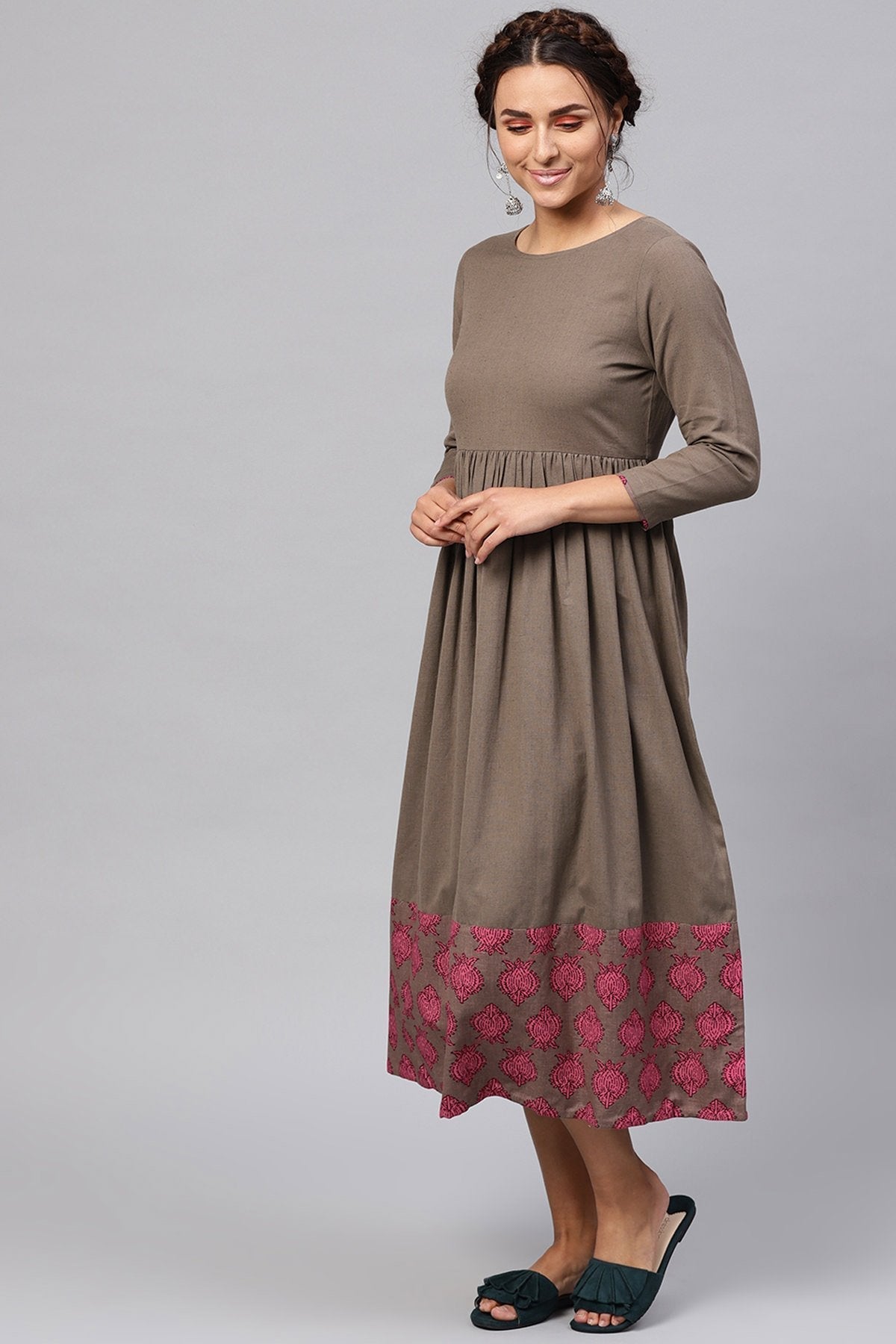 Women's Brown & Pink Big Booti Gathered Midi