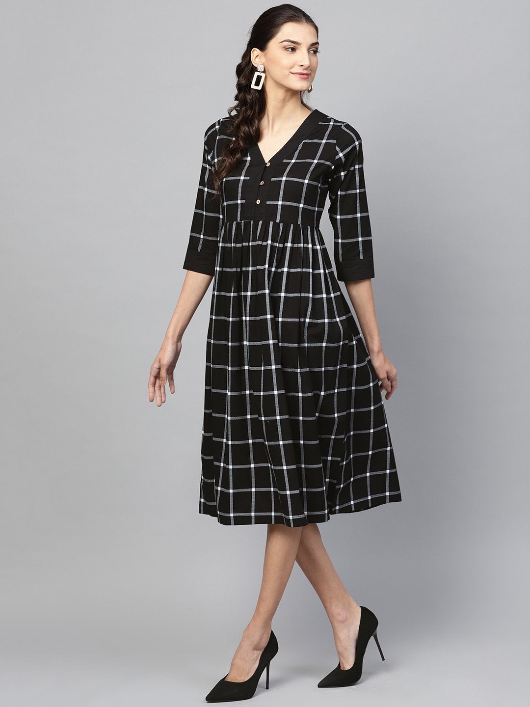 Women's Black Check V-Neck Gathered Dress