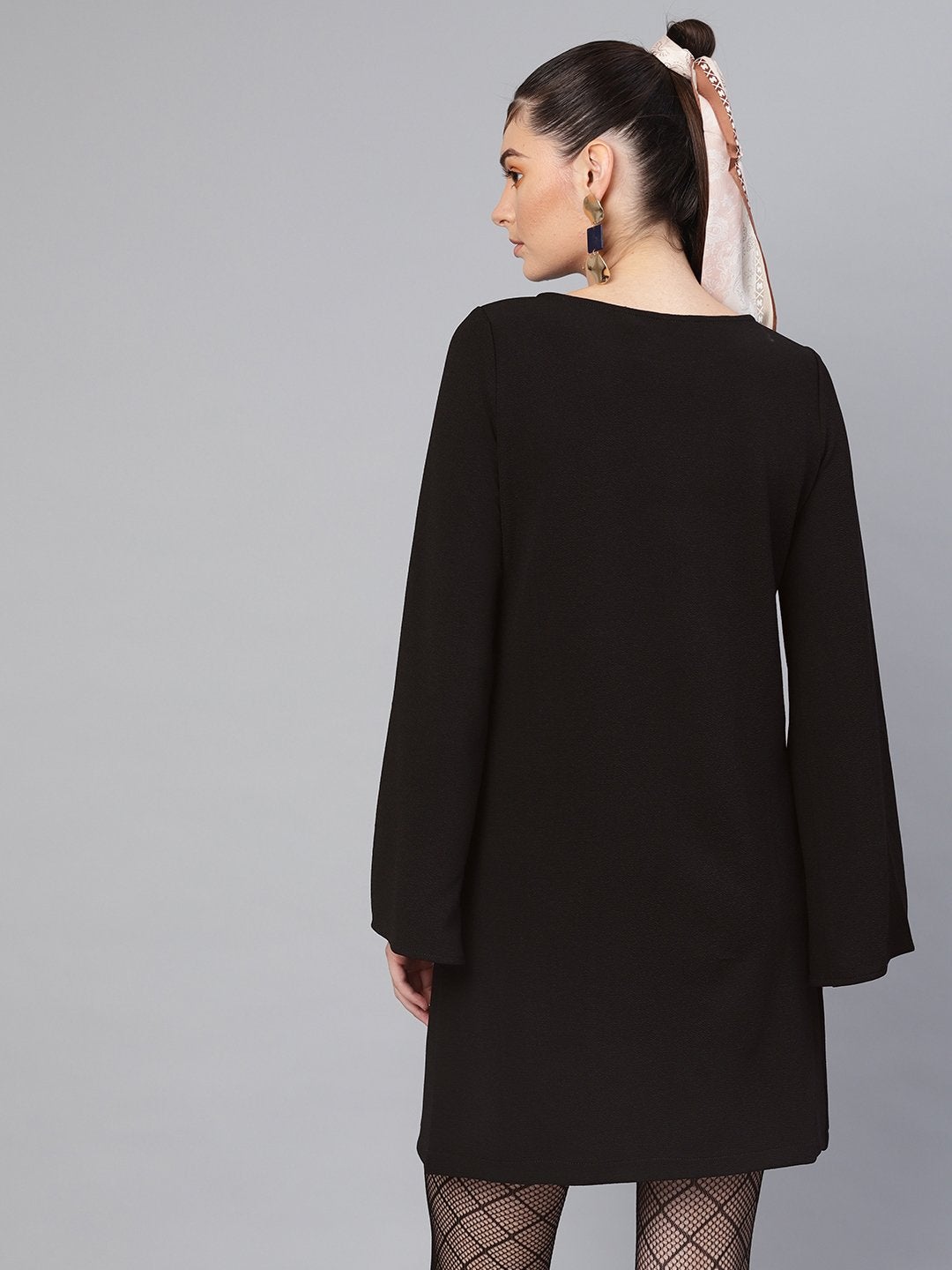 Women's Black Cape Sleeves Shift Dress