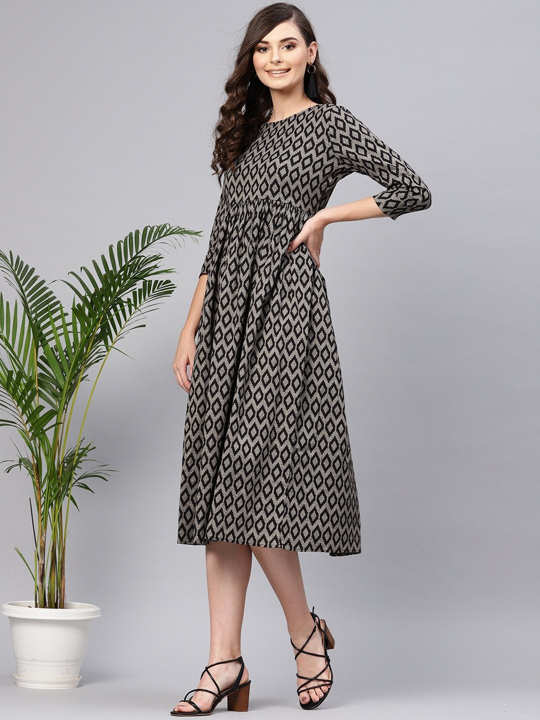Women's Black Ikat Gathered Dress