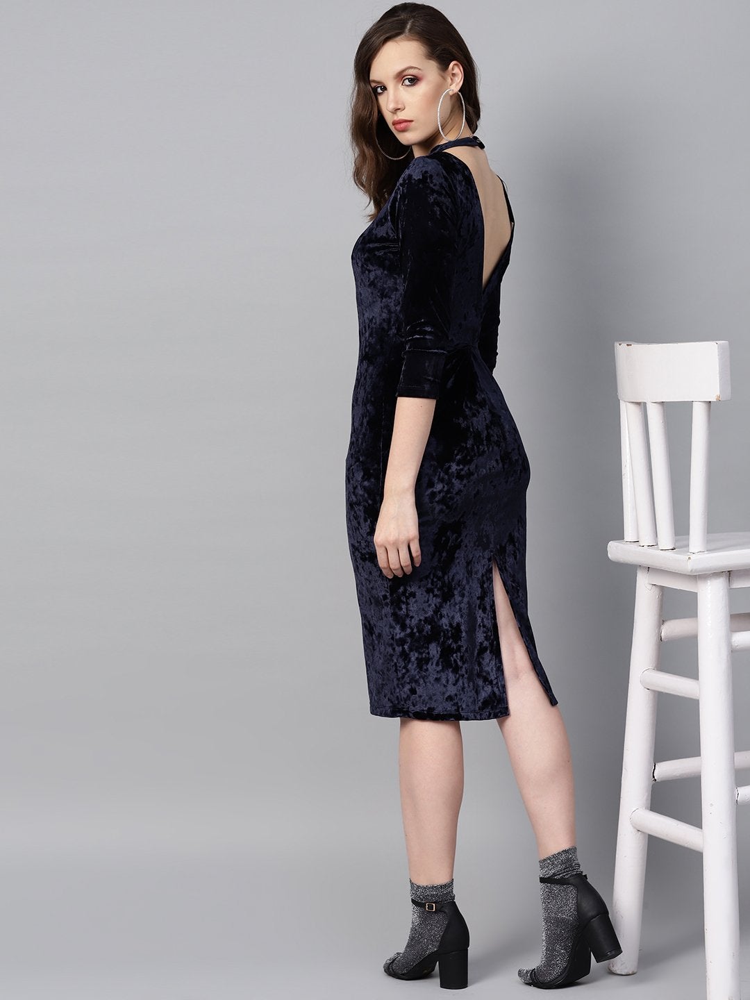 Women's Navy Velvet Back Knot Bodycon Dress