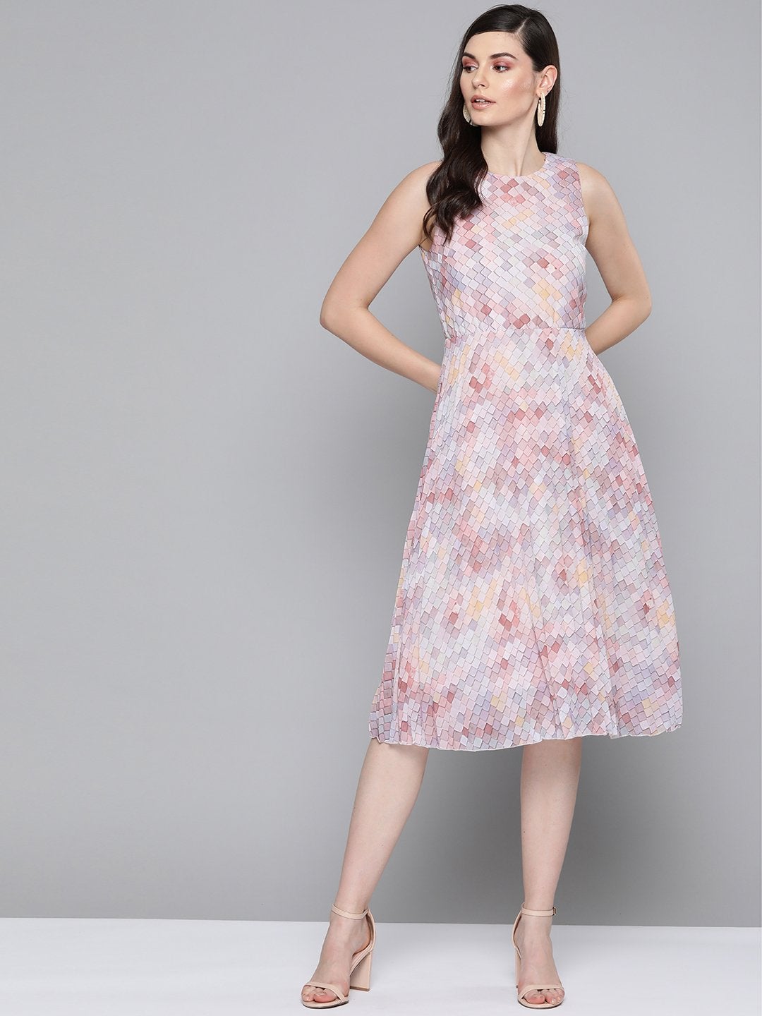Women's Peach Tile Print Pleated Midi Dress