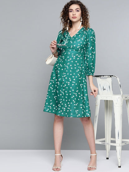 Women's Emerald Green Ditsy Floral Buttoned Midi Dress