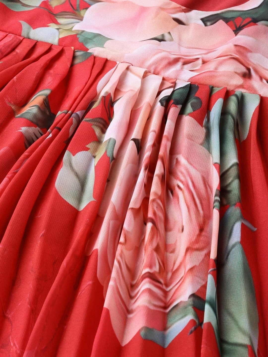 Women's Red Floral Pleated Trapeze Dress