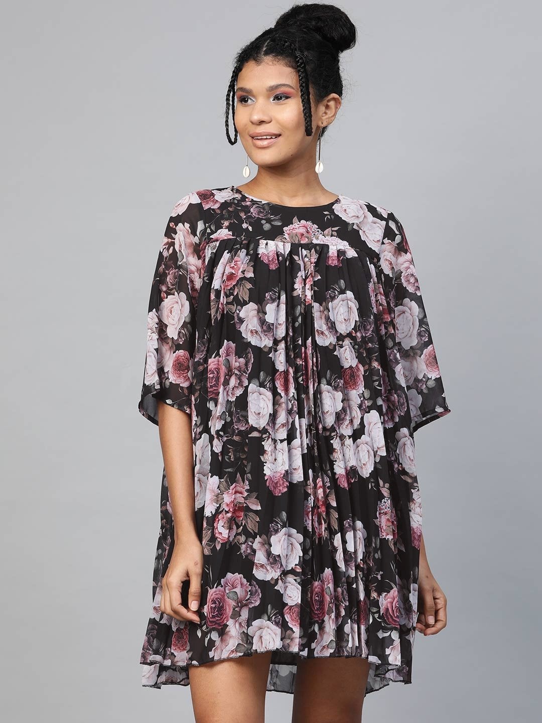 Women's Black Floral Pleated Trapeze Dress