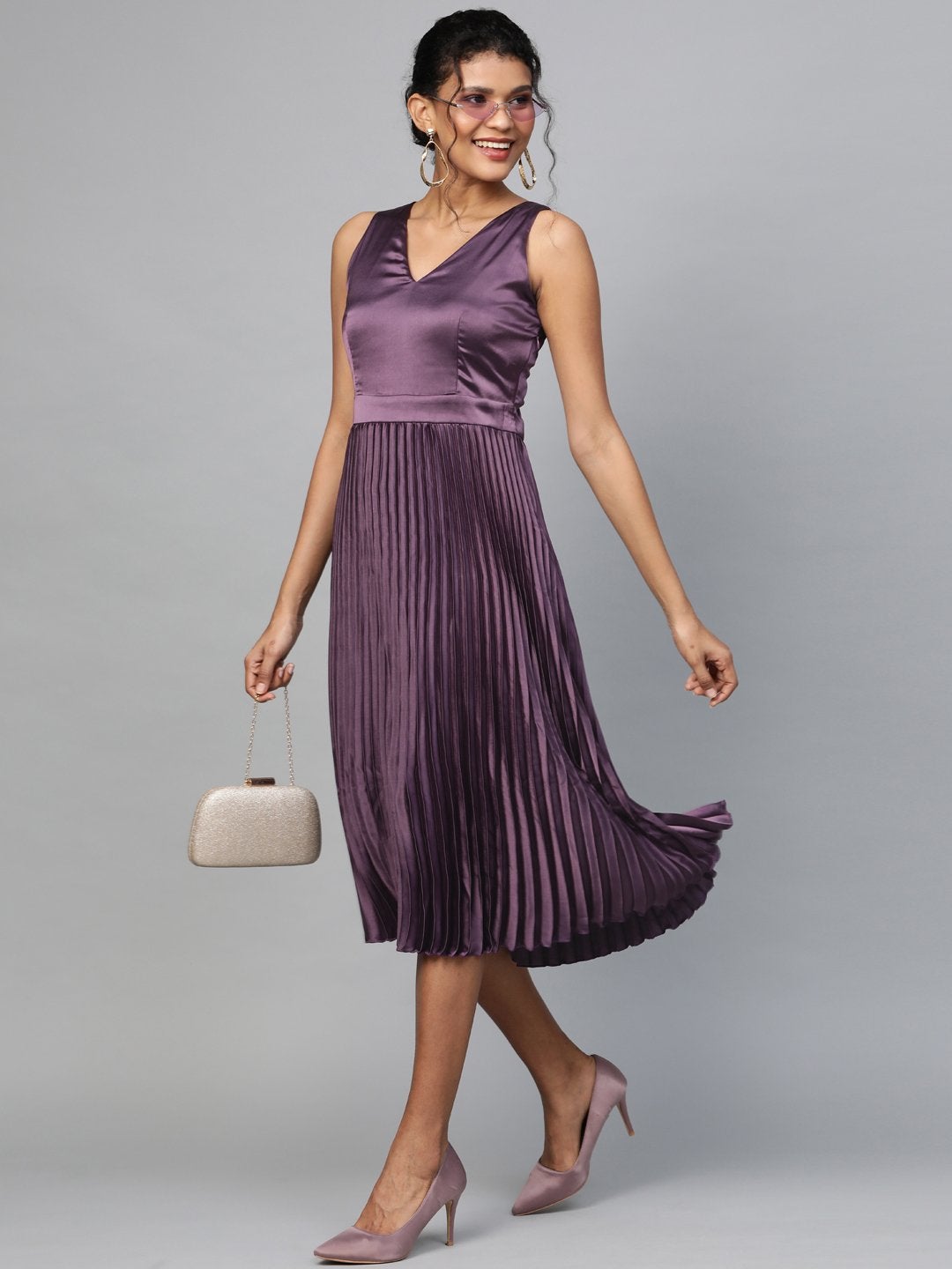 Women's Purple Satin V-Neck Pleated Midi Dress
