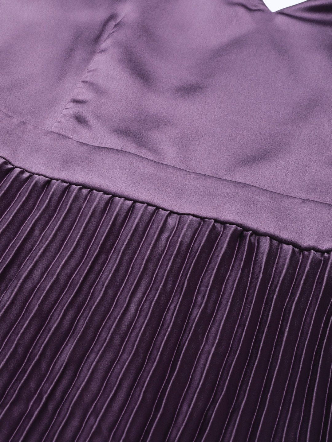 Women's Purple Satin V-Neck Pleated Midi Dress