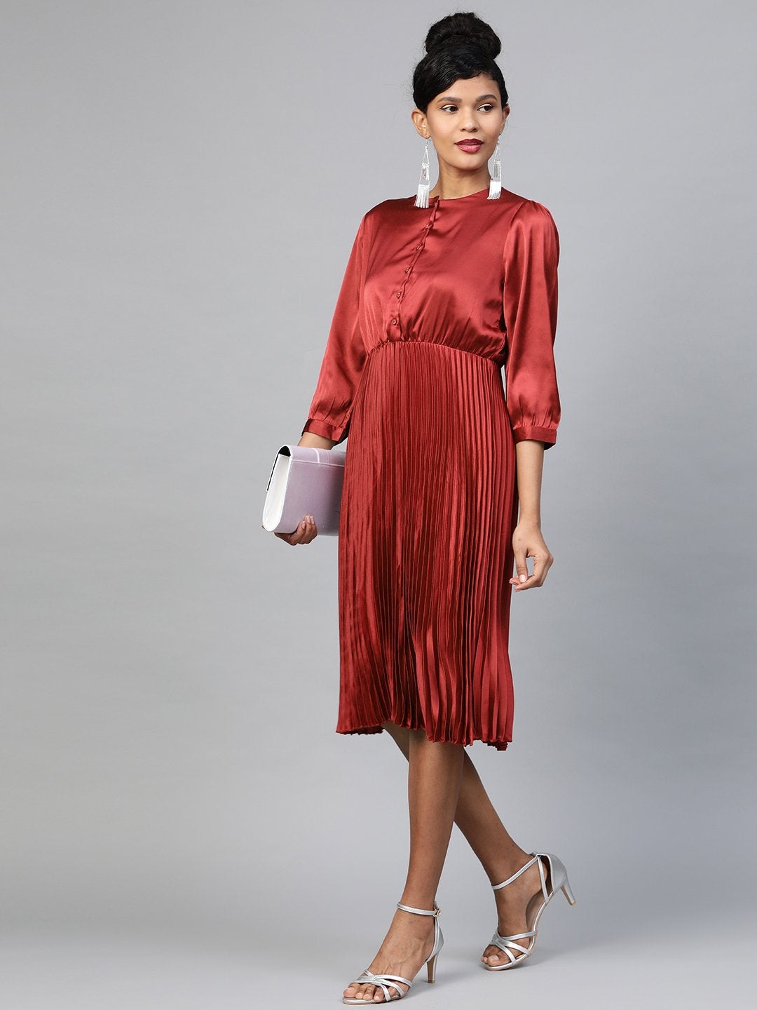 Women's Red Pleated Midi Satin Dress