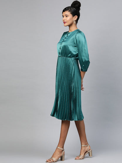 Women's Green Pleated Midi Satin Dress