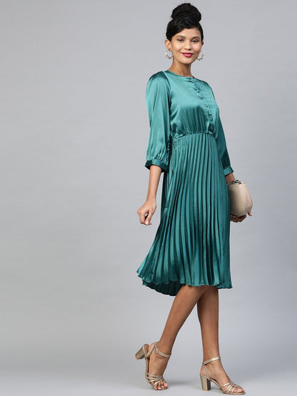 Women's Green Pleated Midi Satin Dress