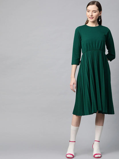 Women's Emerald Rib Pleated Skater Dress