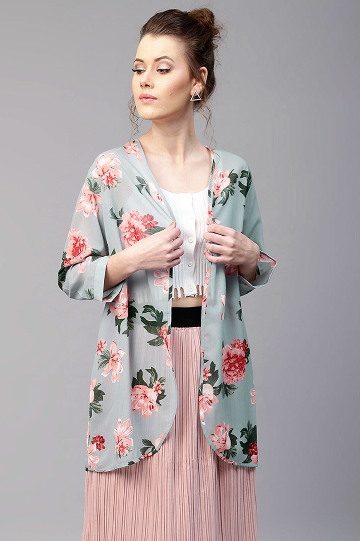 Women's Blue Floral Shrug