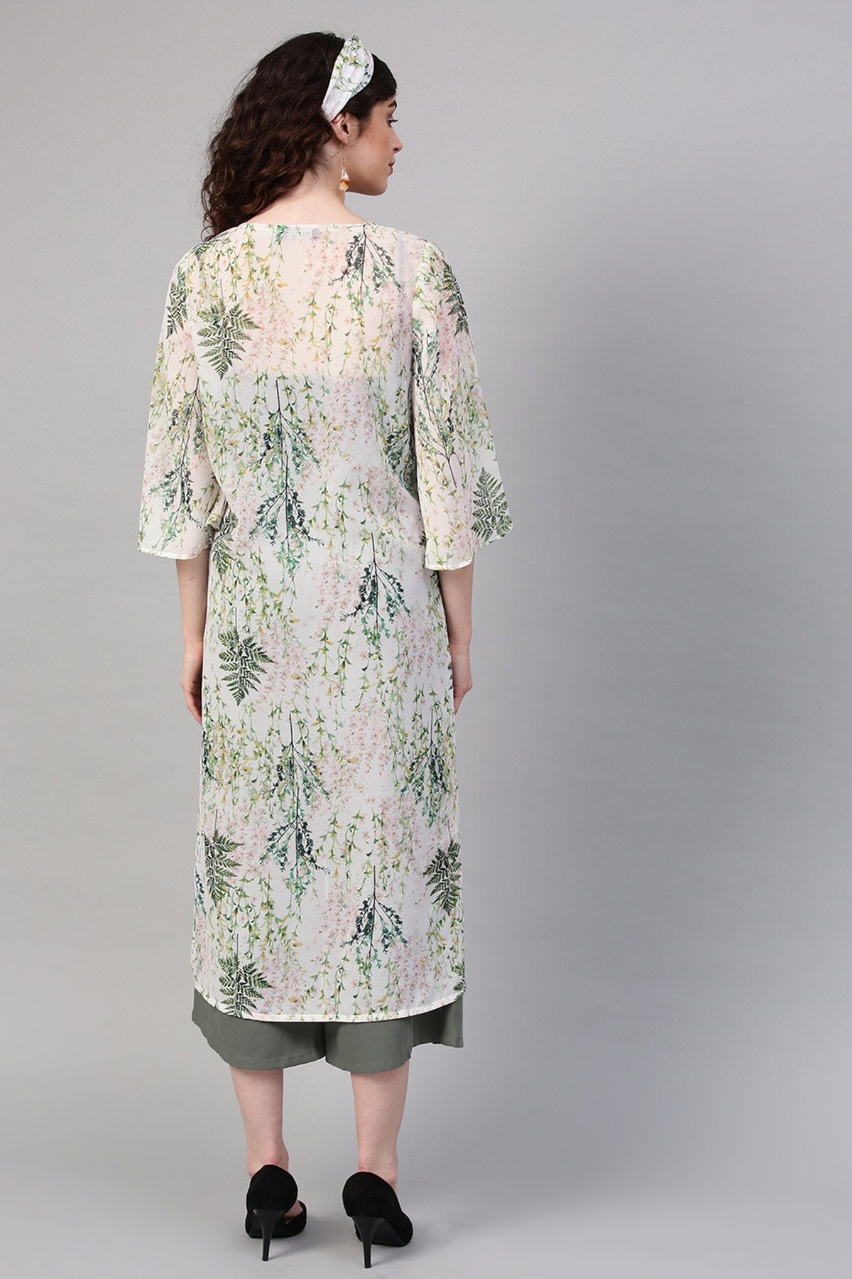 Women's Off-White Floral Shrug With Bandana