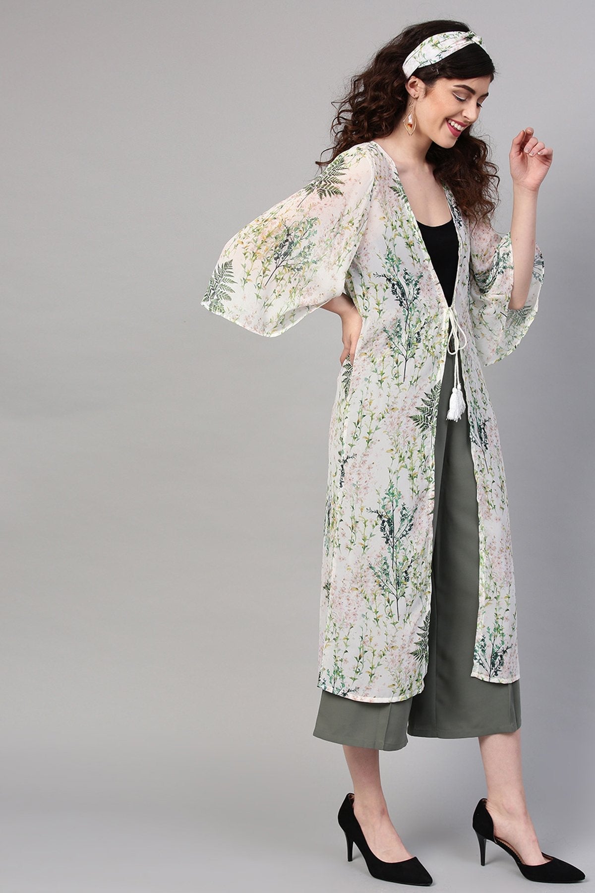 Women's Off-White Floral Shrug With Bandana