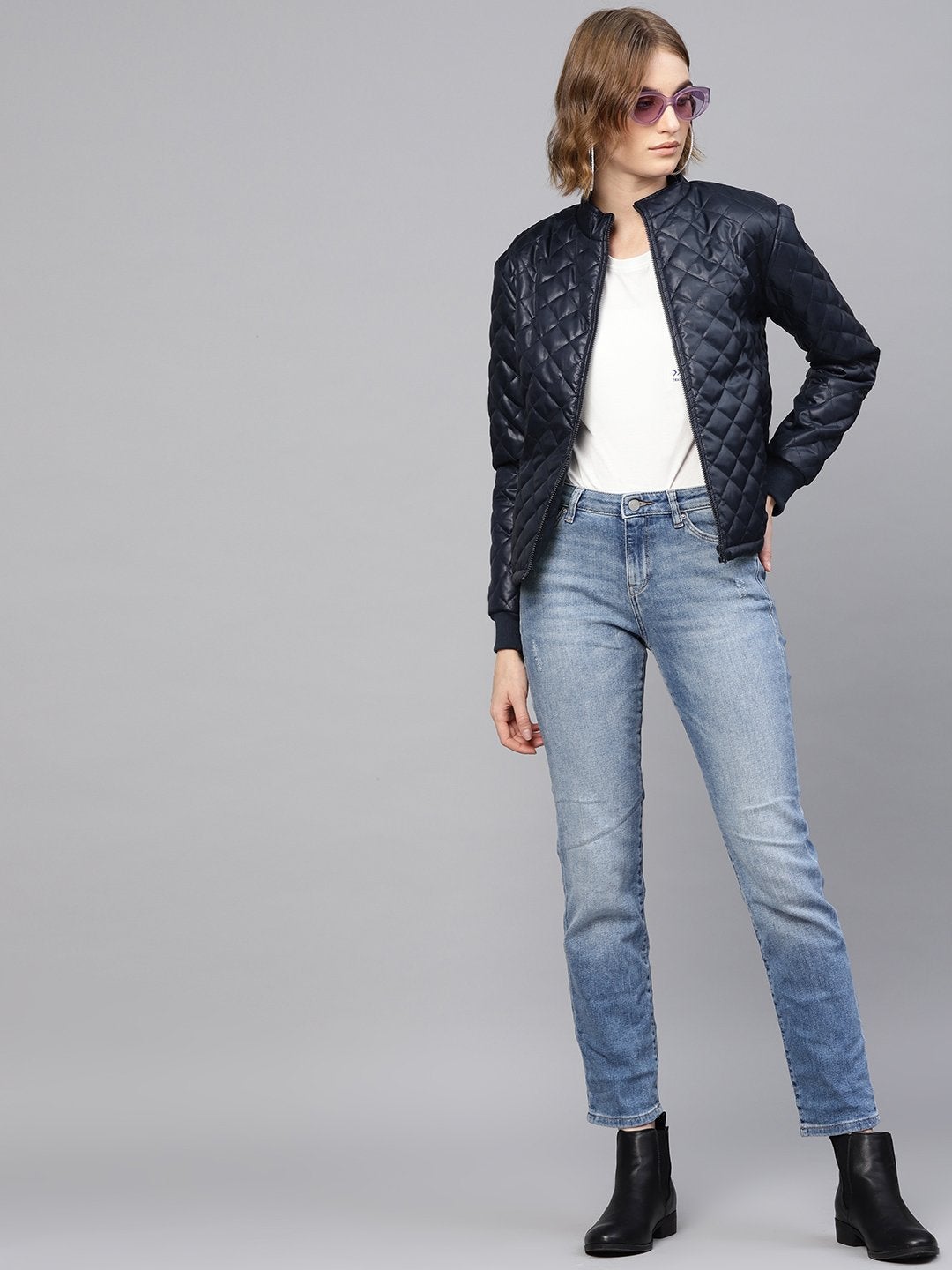 Women's Navy Quilted Jacket With Zip Sleeves