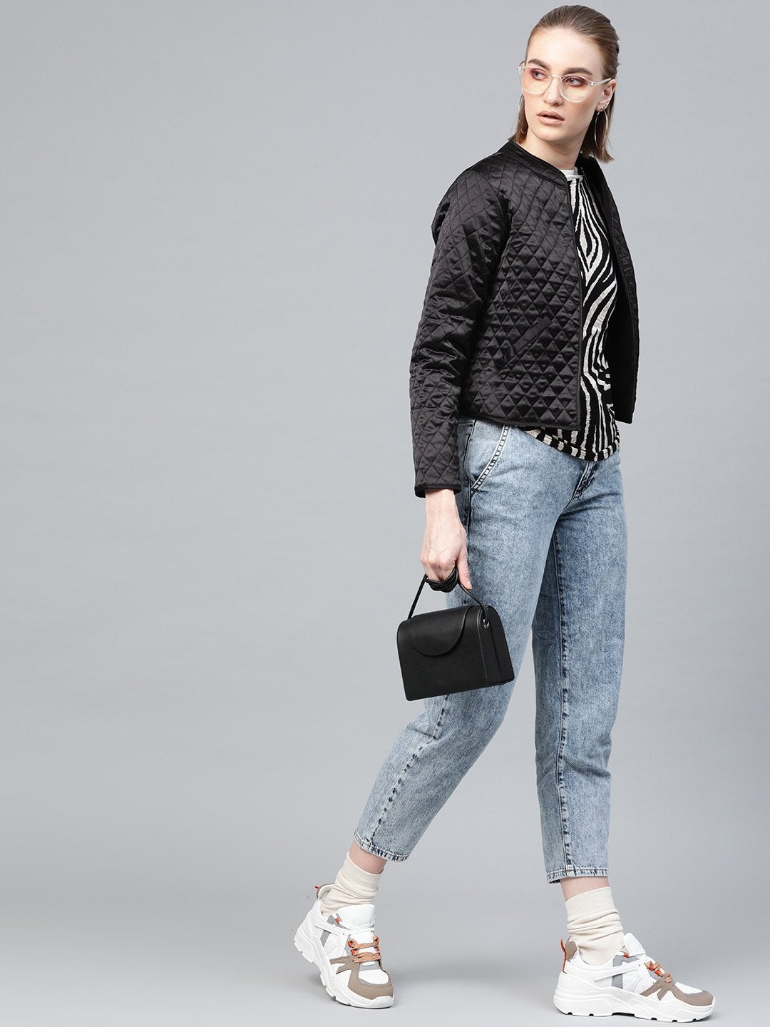 Women's Black Front Open Quilted Jacket