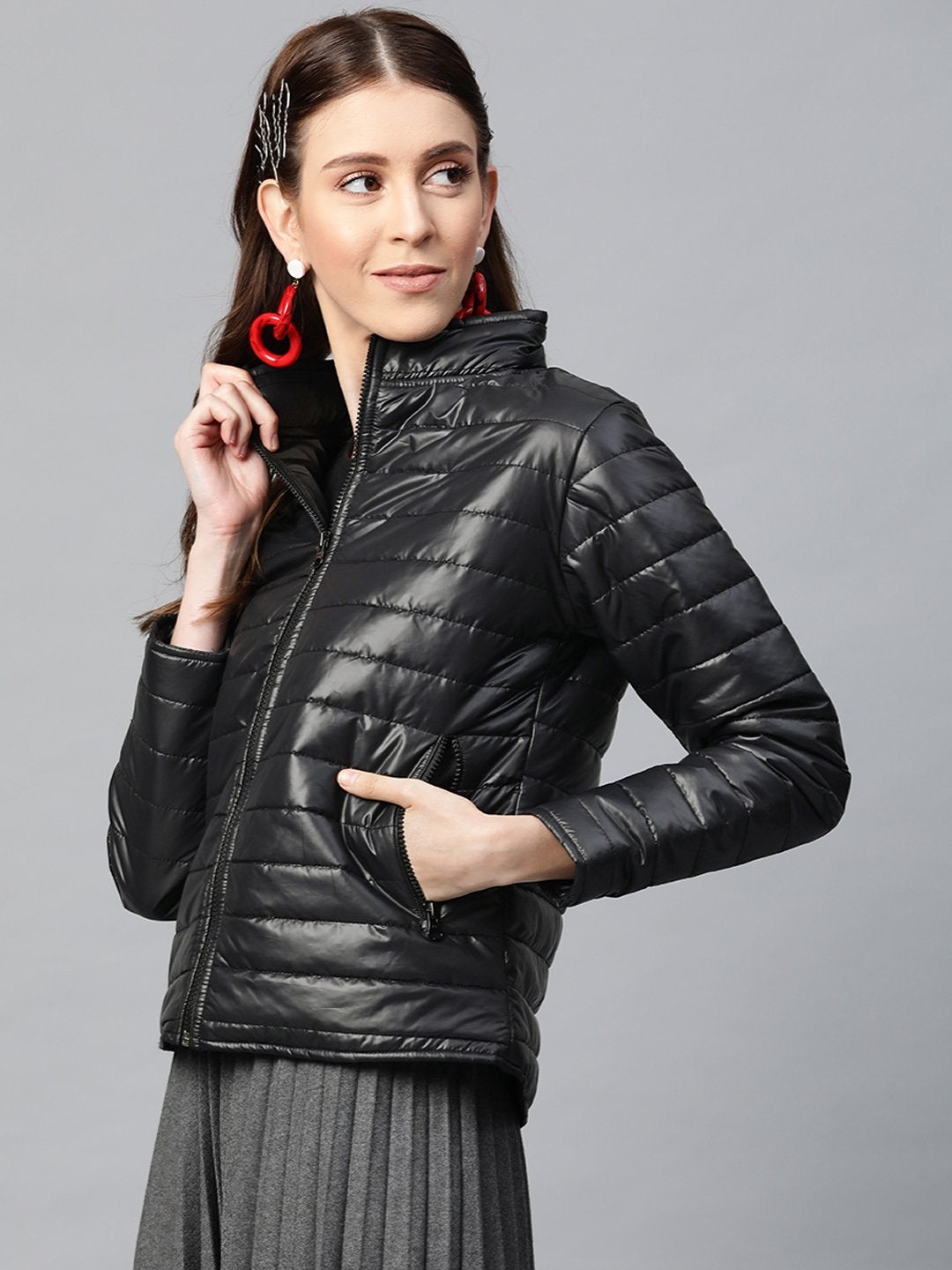 Women's Black Zip-Pocket Quilted Puffer Jacket