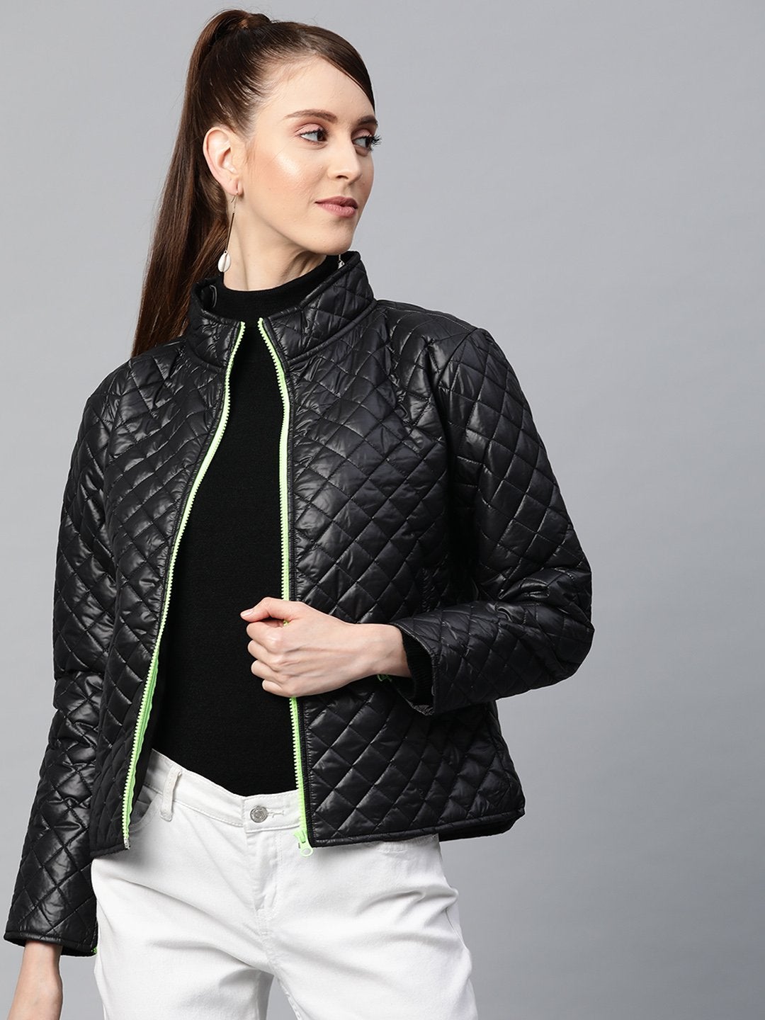 Women's Black Contrast Zipper On Sleeves Quilted Jacket
