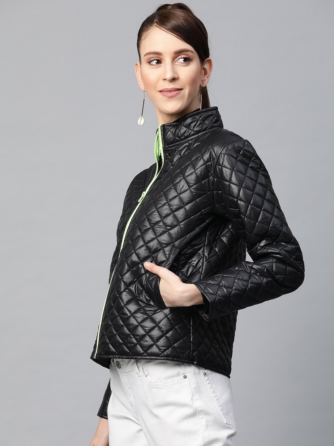 Women's Black Contrast Zipper On Sleeves Quilted Jacket