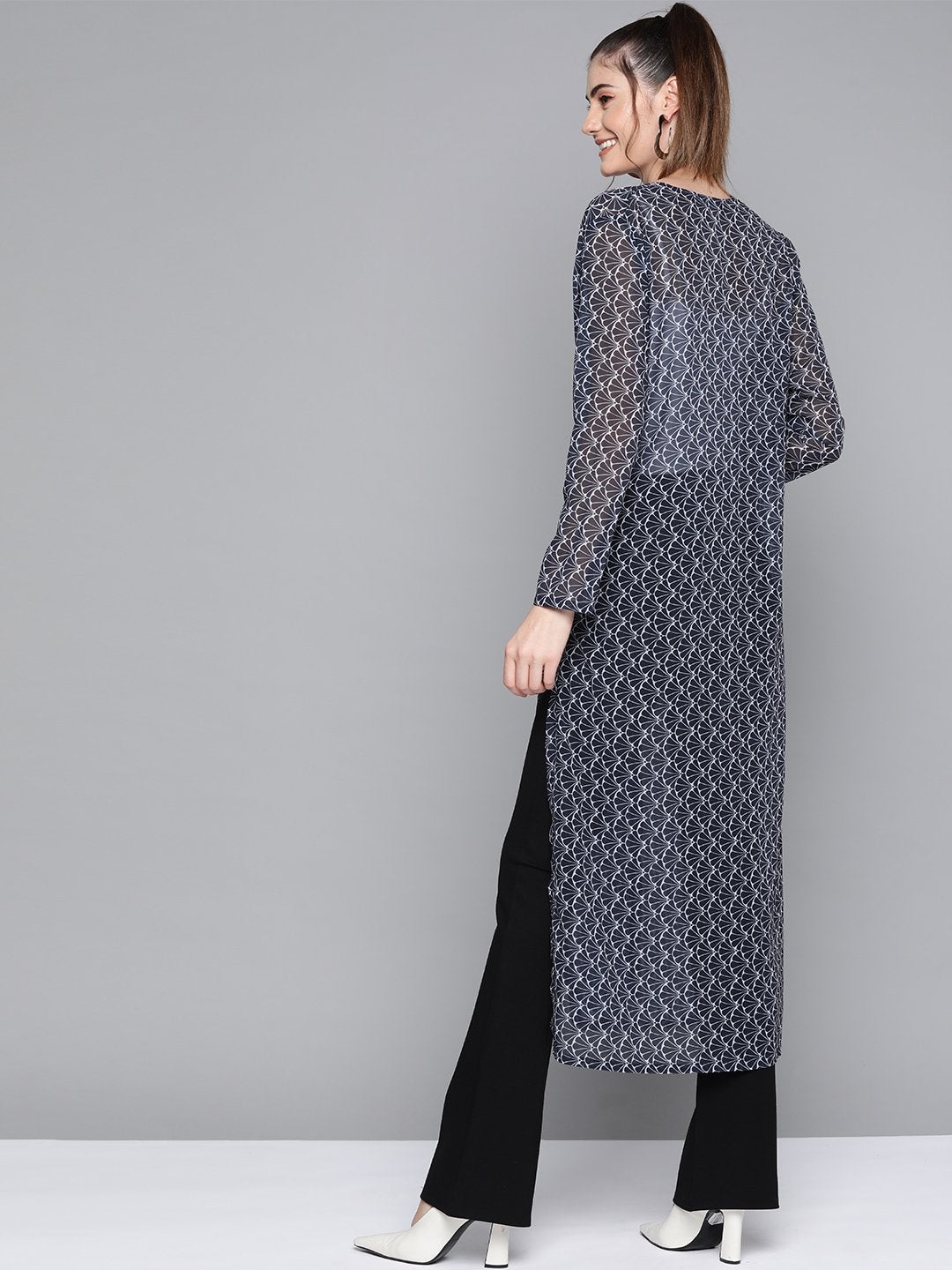 Women's Navy Floral Geo Print Side Slit Shrug