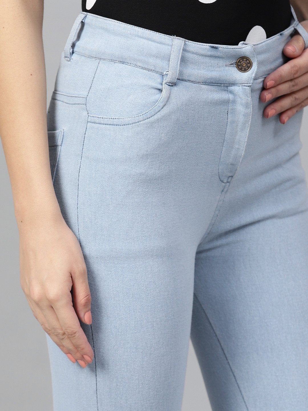 Women's Ice Blue Cropped Jeans