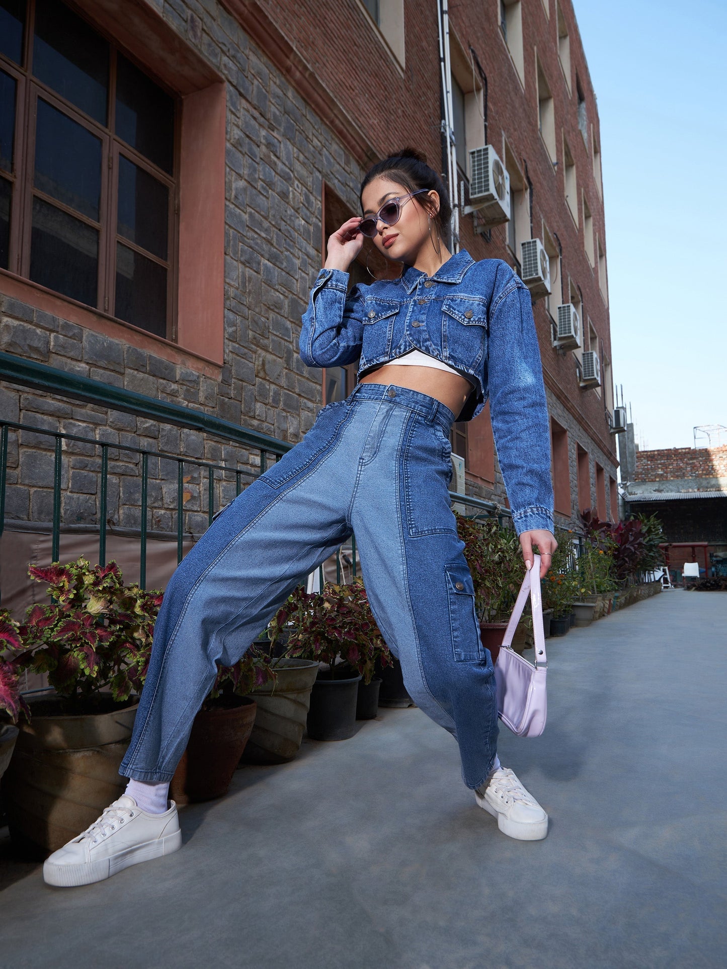 Women's Blue Denim Colour Block Balloon Fit Jeans