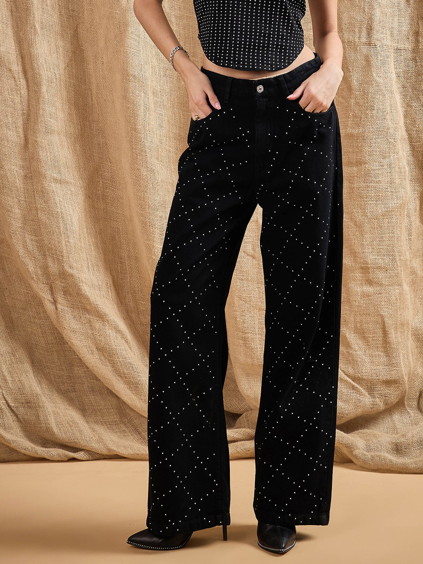 Women's Black Solid Jean