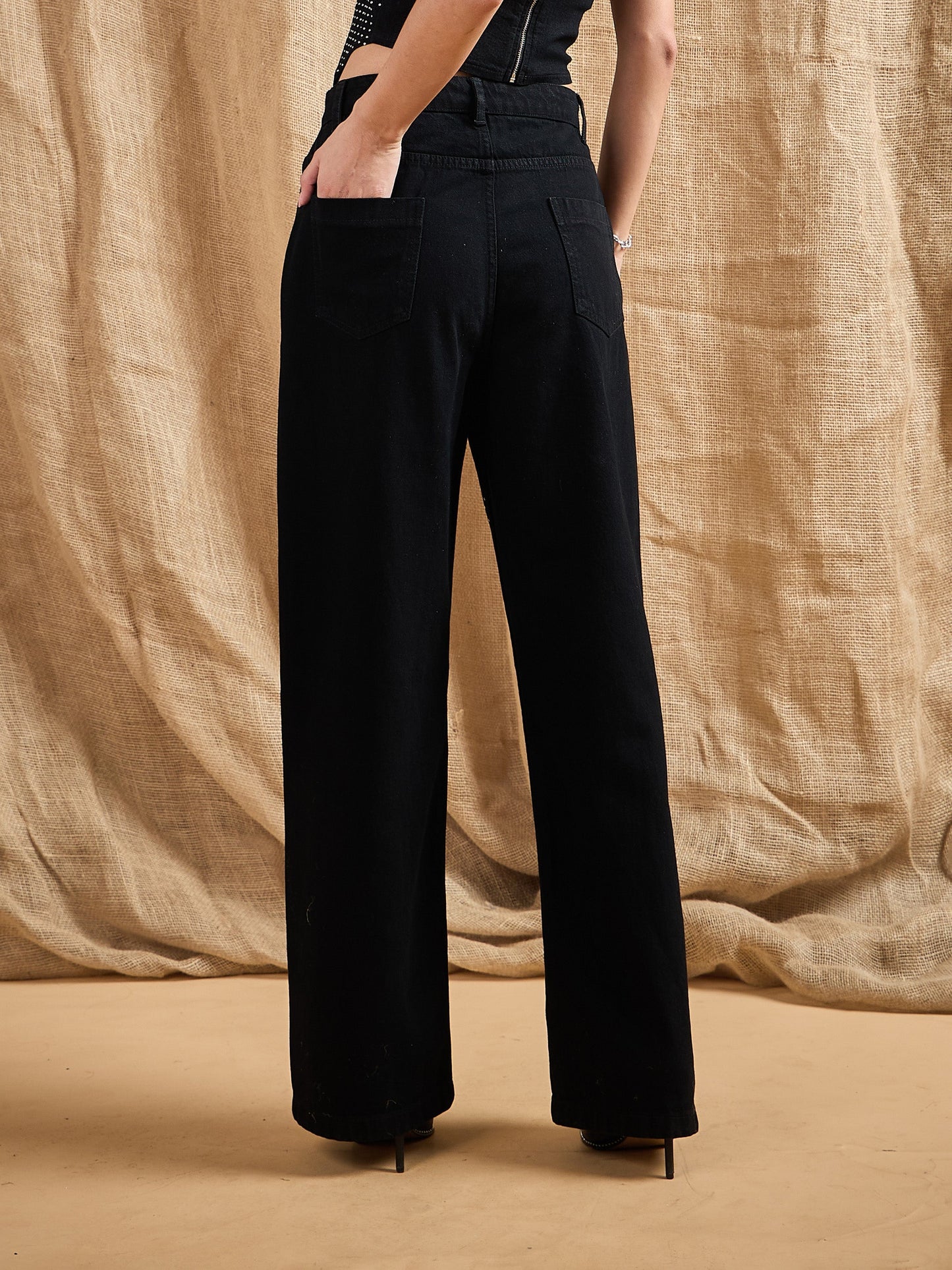 Women's Black Solid Jean