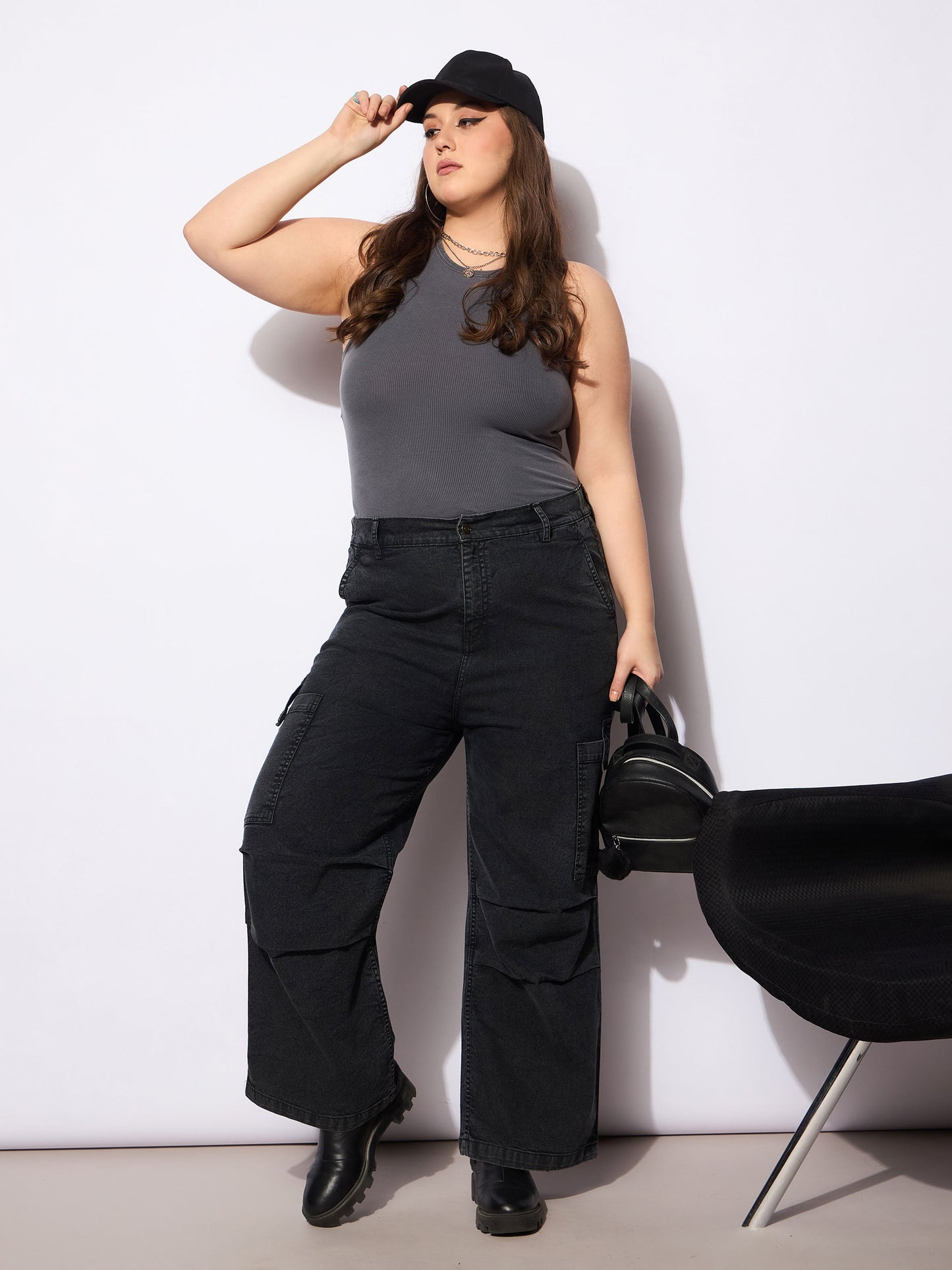 Women's Black Denim Side Pockets Straight Jea