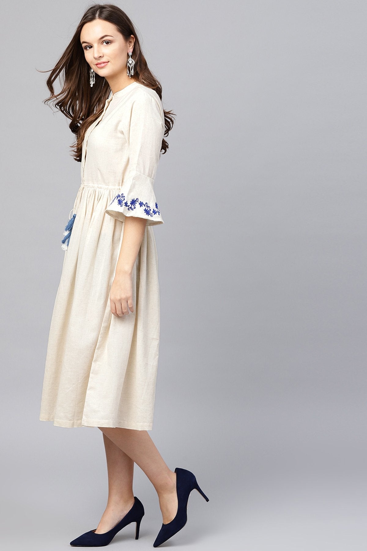Women's Off White Drawstring Emb Bell Sleeves Dress