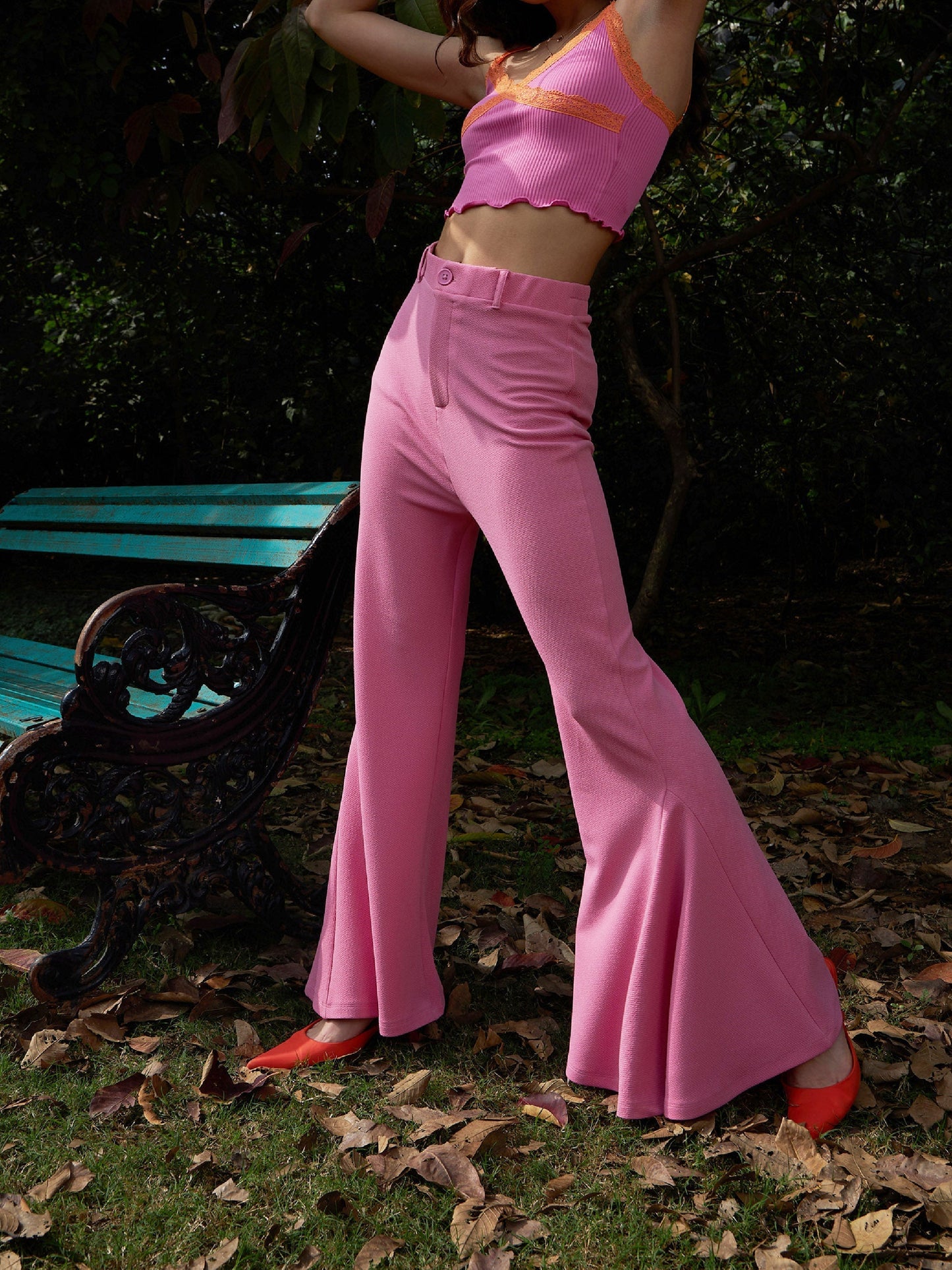 Women's Pink Bell Bottom Kick Pleats Knitted Pants