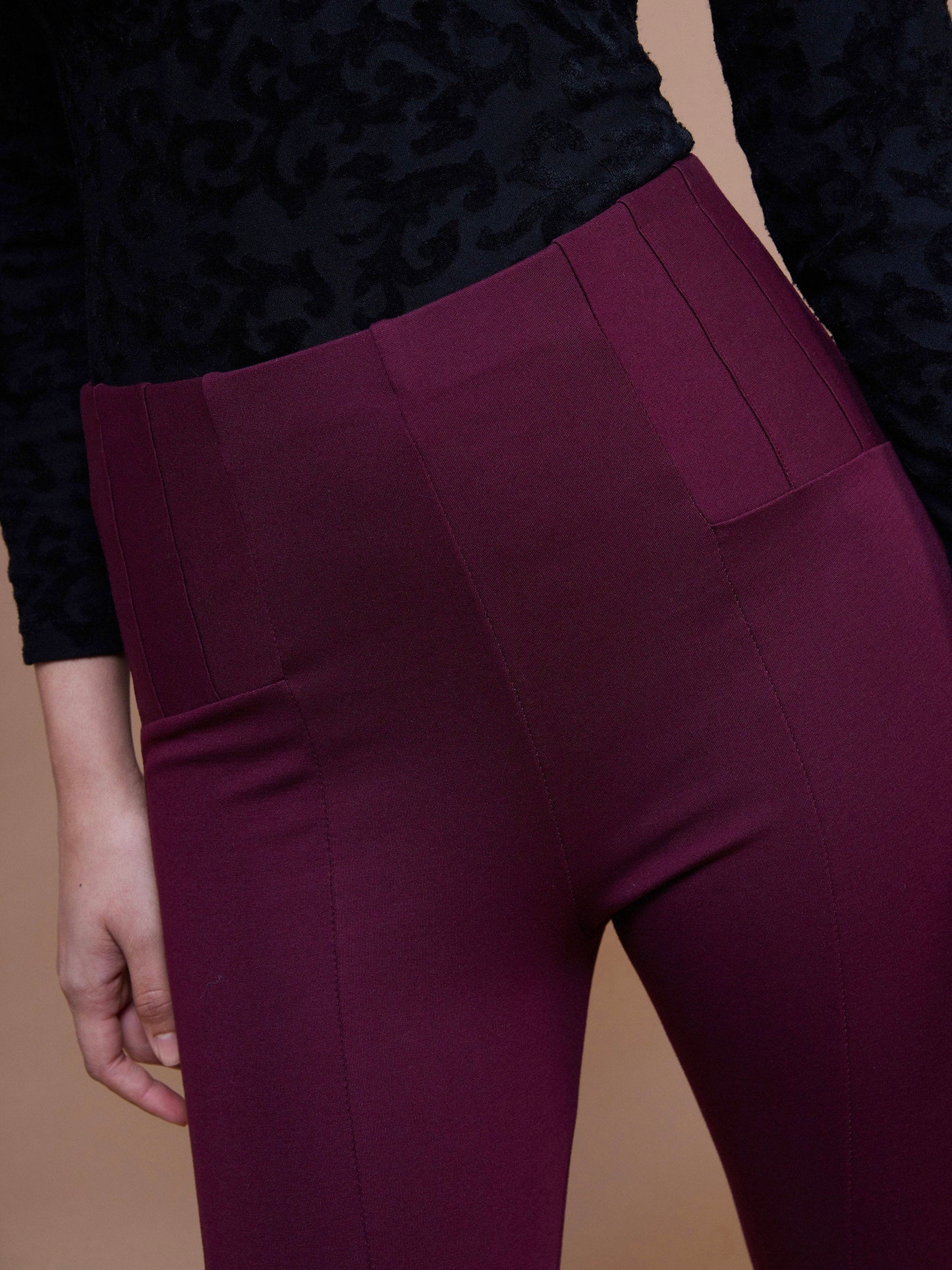 Women's Burgundy Bottom Zipper Jeggings