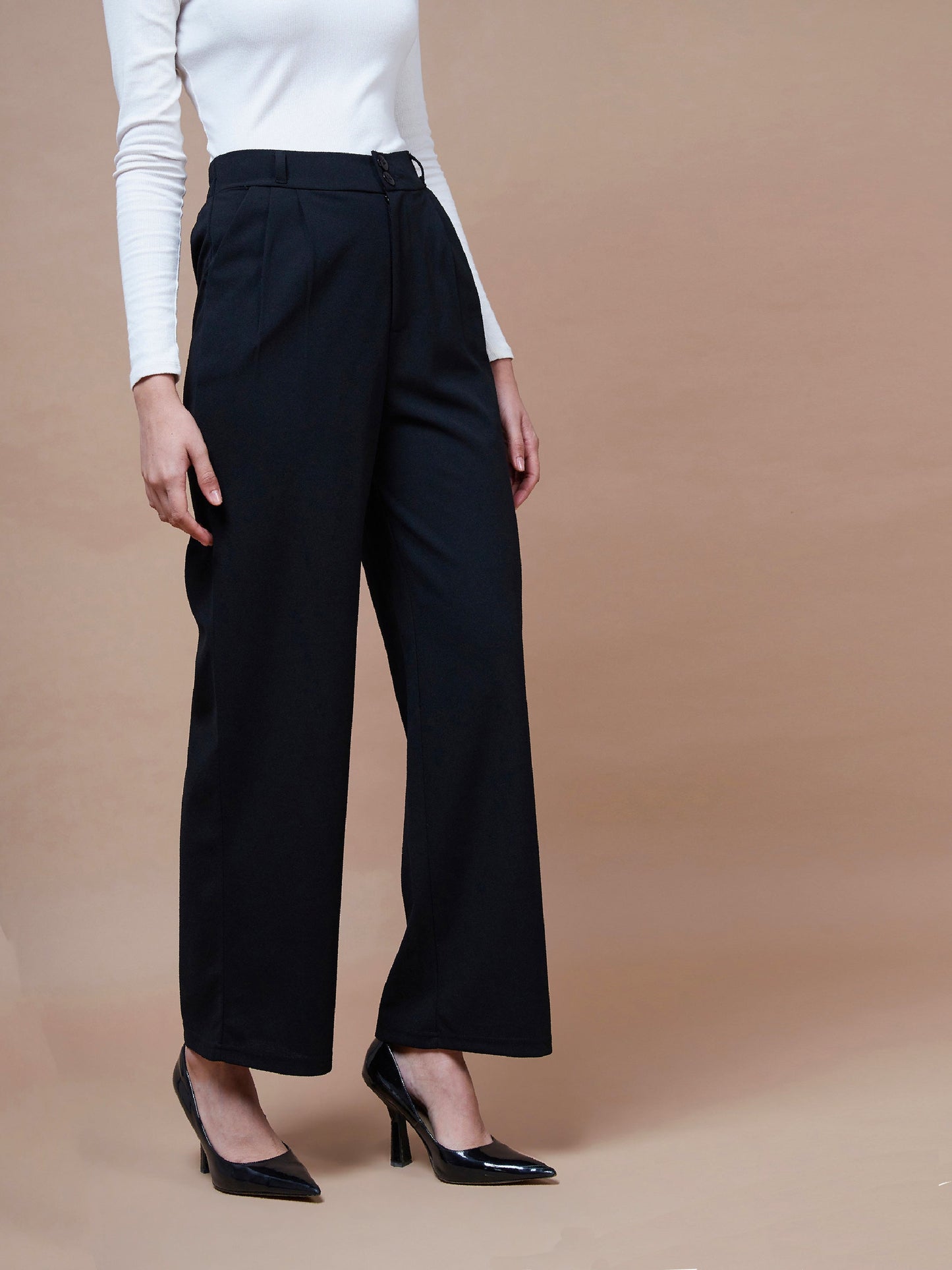 Women's Black Pleated Straight Stretchable Pants