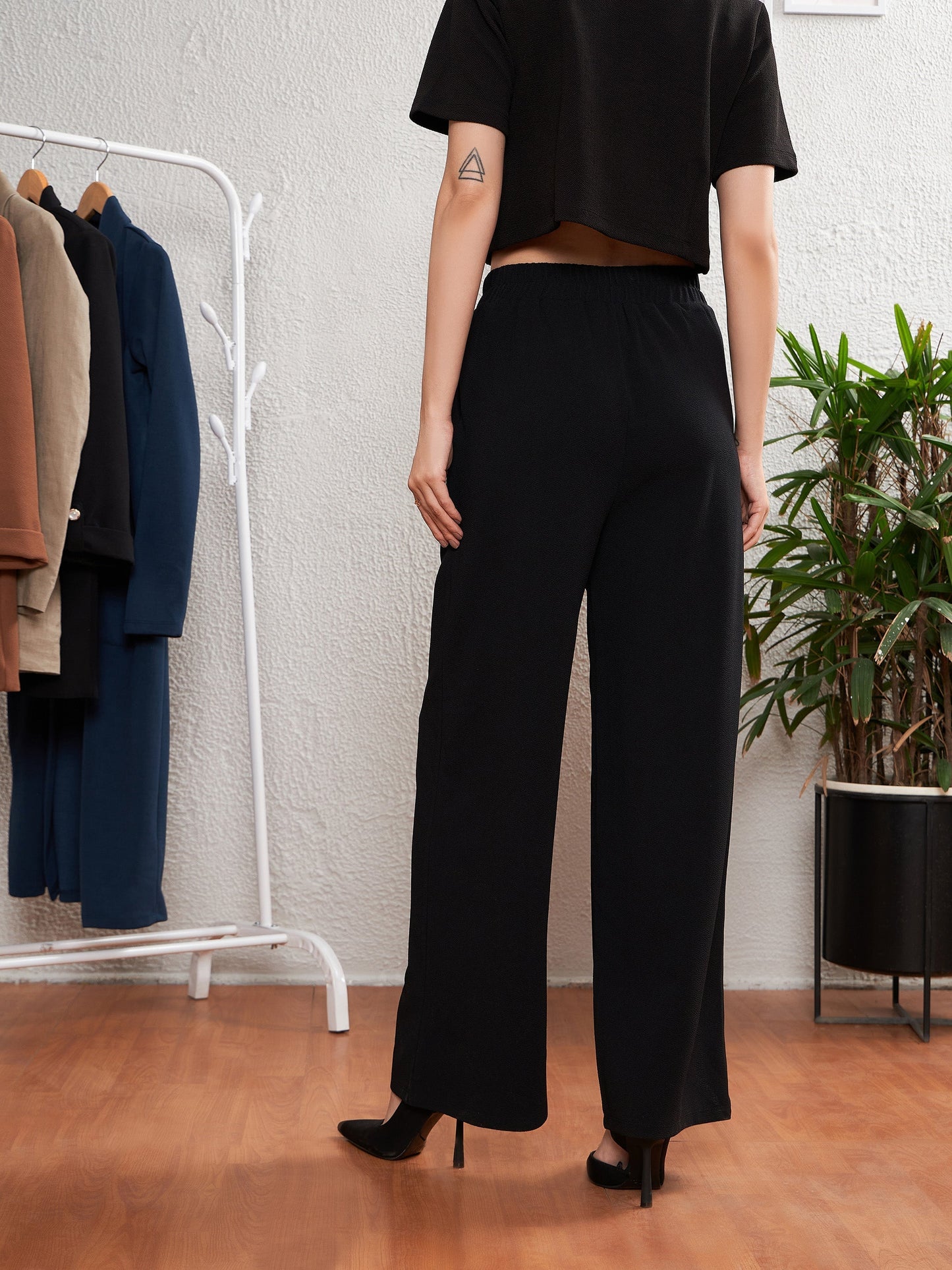 Women's Black Front Darted Palazzo Pants
