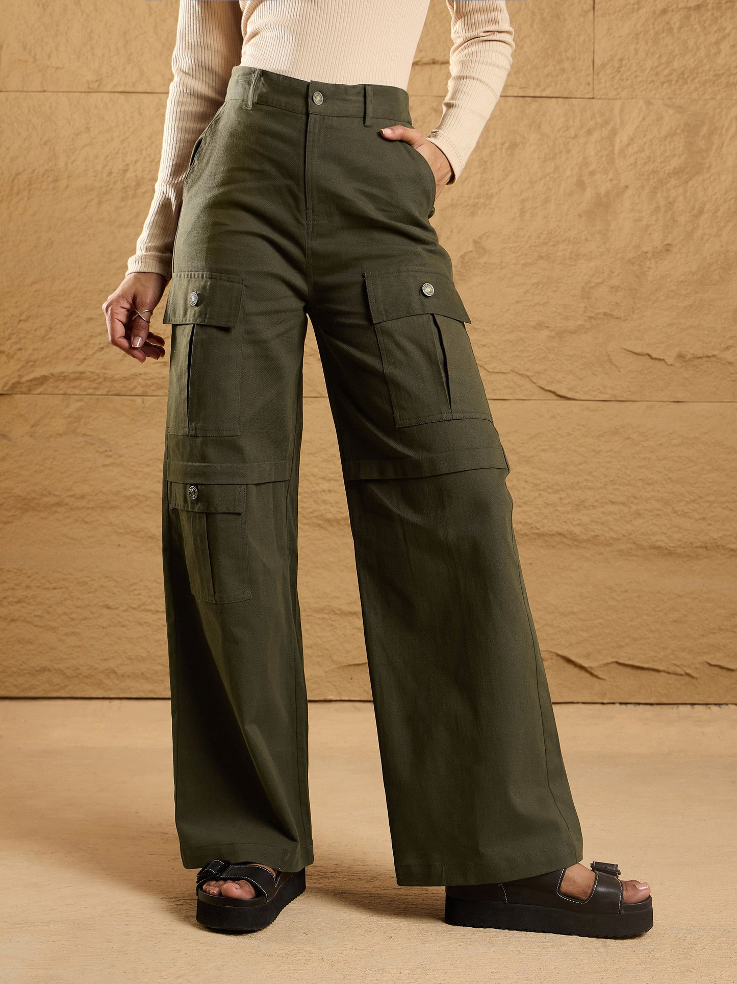 Women's Olive Pocket Pant