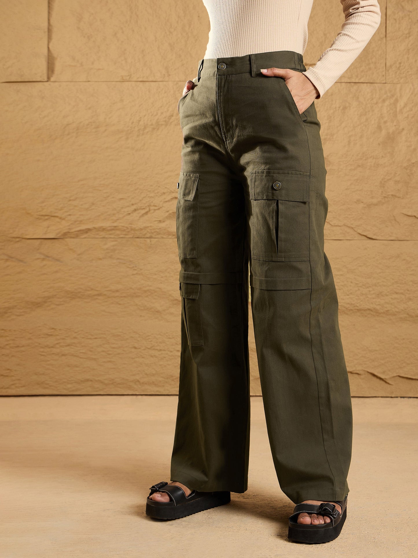 Women's Olive Pocket Pant