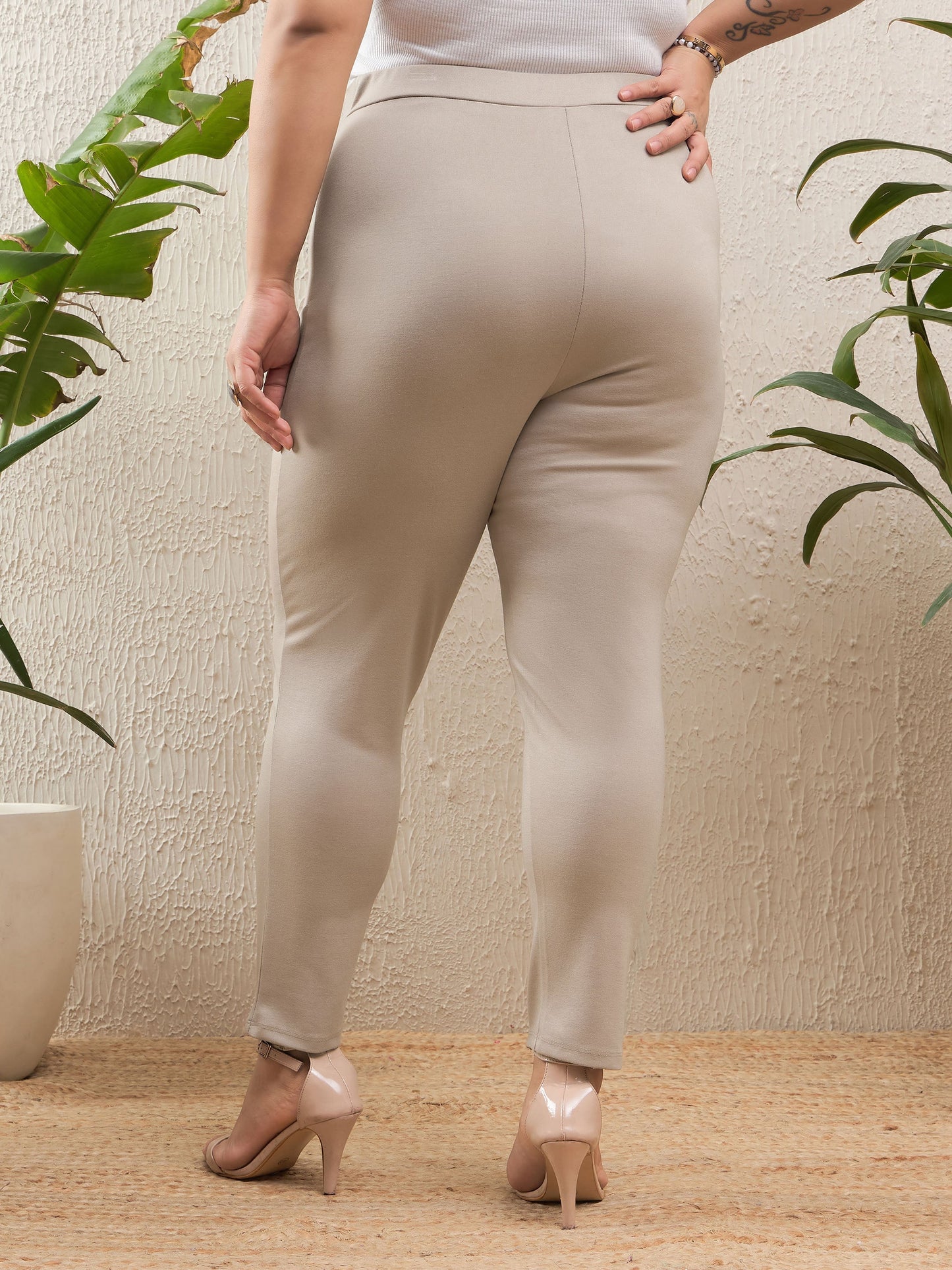 Women's Light Beige Roma Front Zipper Mom Fit Pan